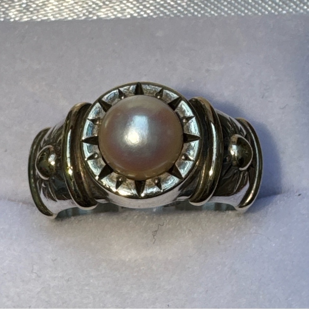 David & Ronnie Gallery Pearl Silver/14 k Gold Sundial Ring - Picture 5 of 5